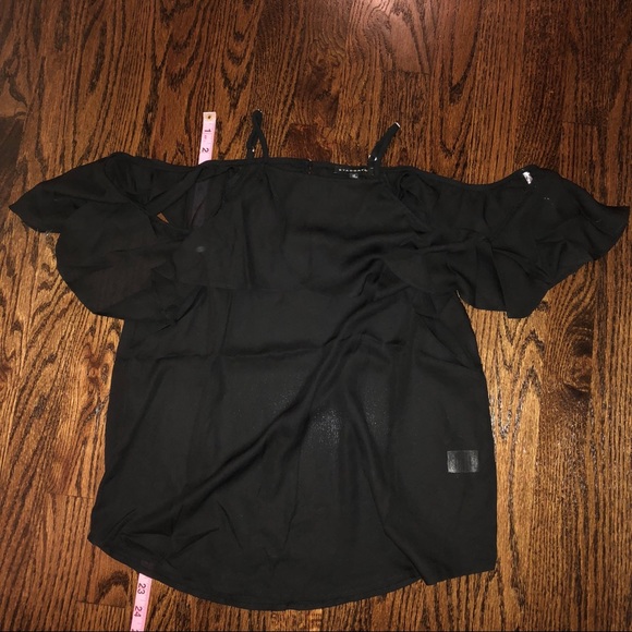 Black cold shoulder top - Picture 2 of 3